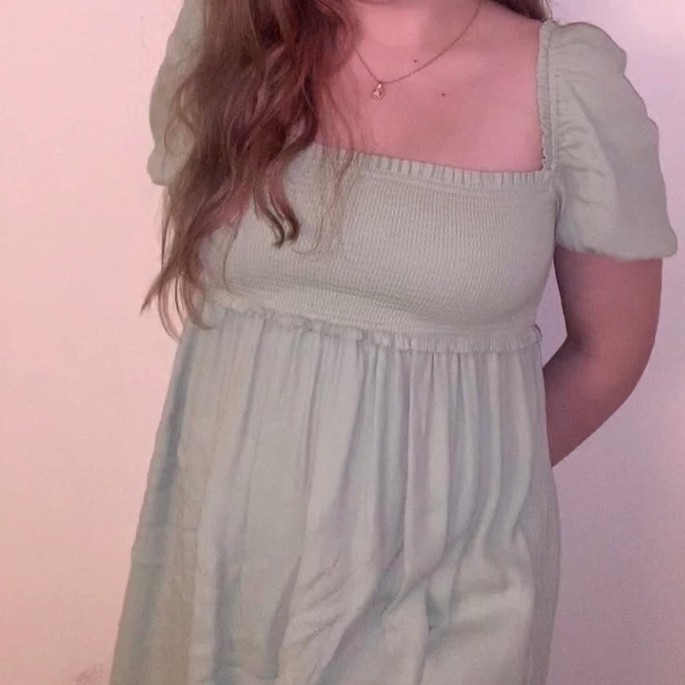 Aritzia Light Green Cottage Core Puff Sleeve Dress